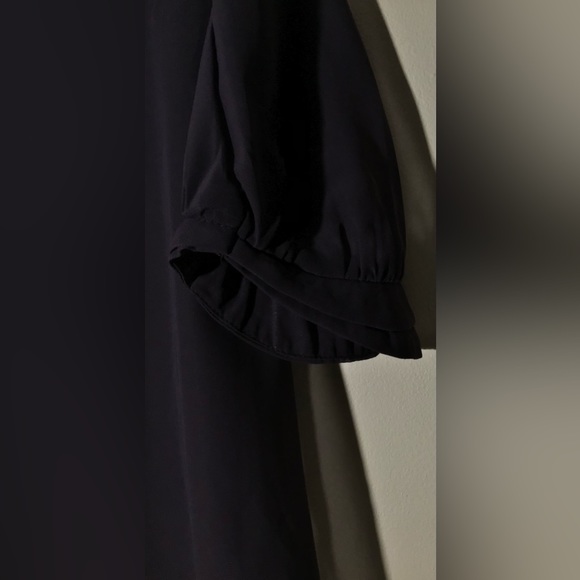 Angie Very Pretty Purple Blouse w/Embellishments - Picture 2 of 9